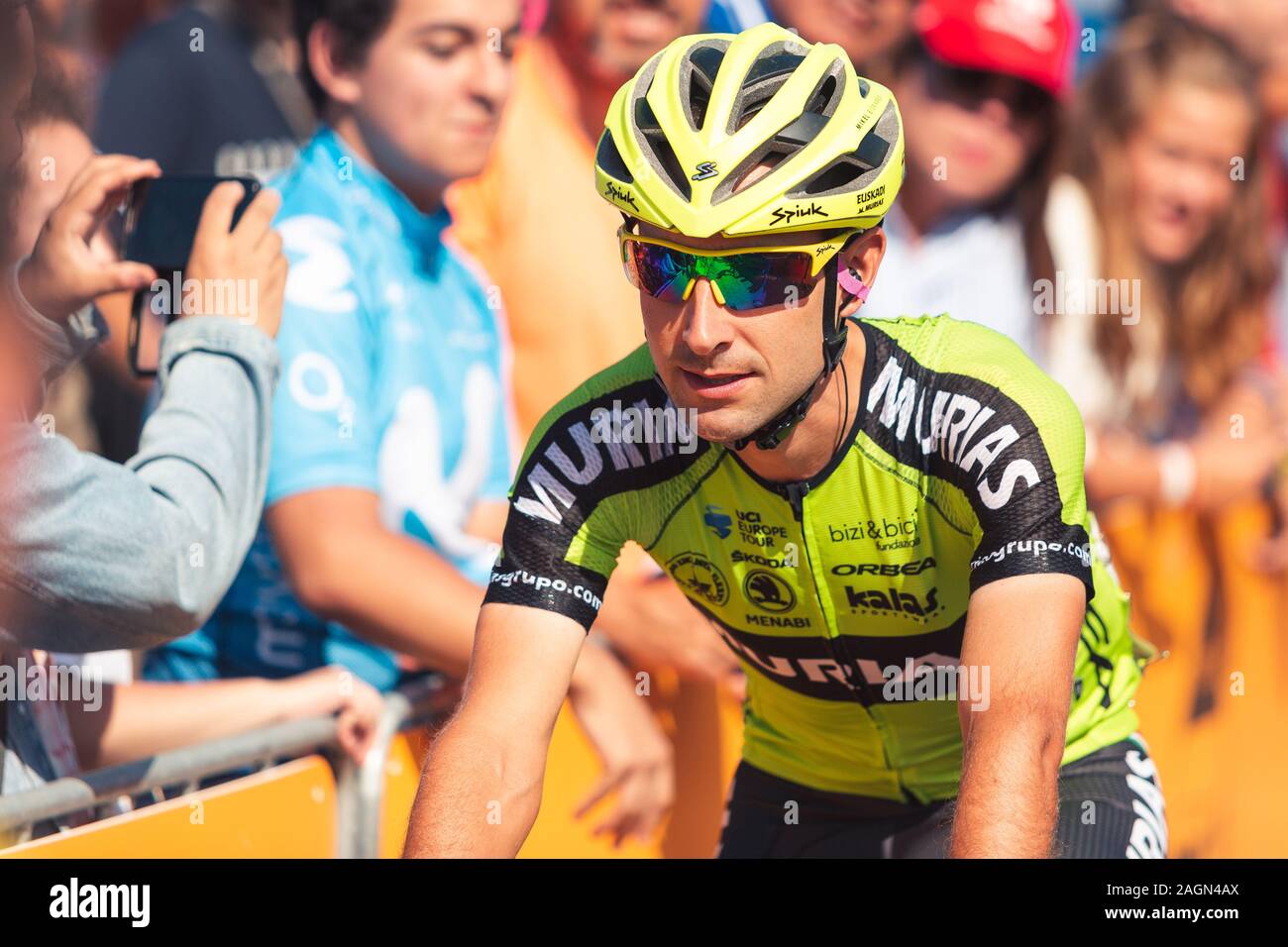 San Vicente de la Barquera, Spain-September 7, 2019: Mikel BIZKARRA ETXEGIBEL, Radfahrer im Baskenland BASKENLAND - MURIAS Team während der Stufe 14. Stockfoto