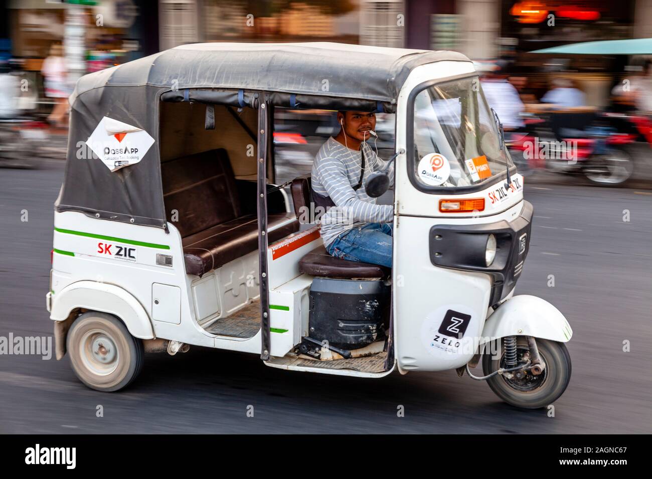 Eine Auto-rikscha (Motorrad) Taxi, Phnom Penh, Kambodscha. Stockfoto