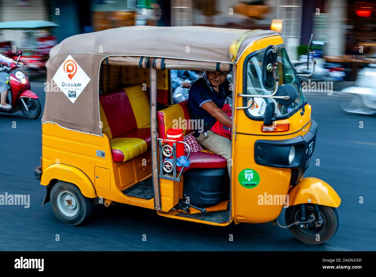 Eine Auto-rikscha (Motorrad) Taxi, Phnom Penh, Kambodscha. Stockfoto