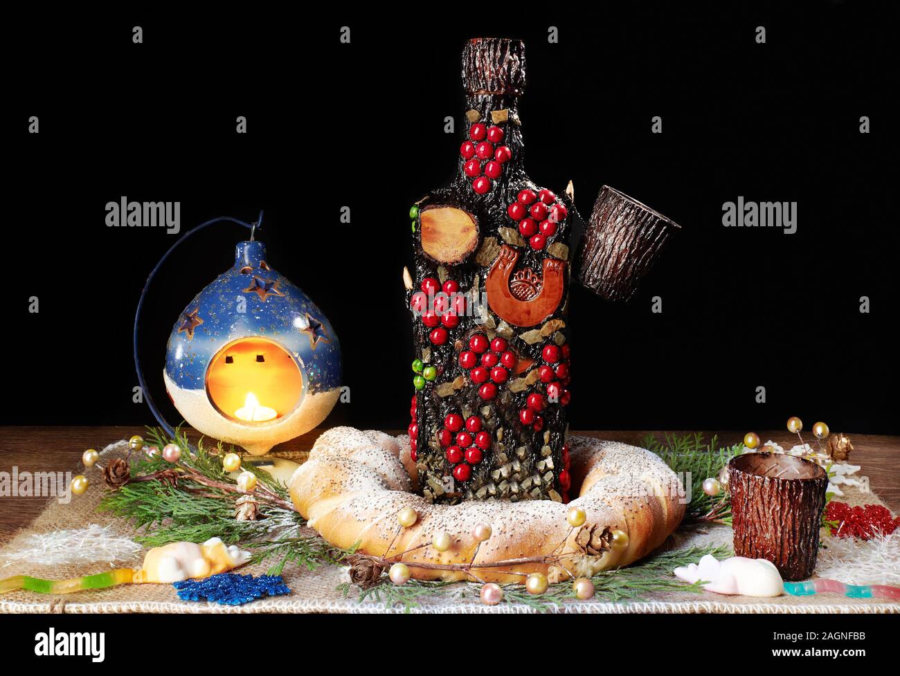 Eine exklusive Flasche Alkohol Schuß auf Silvester Stockfoto