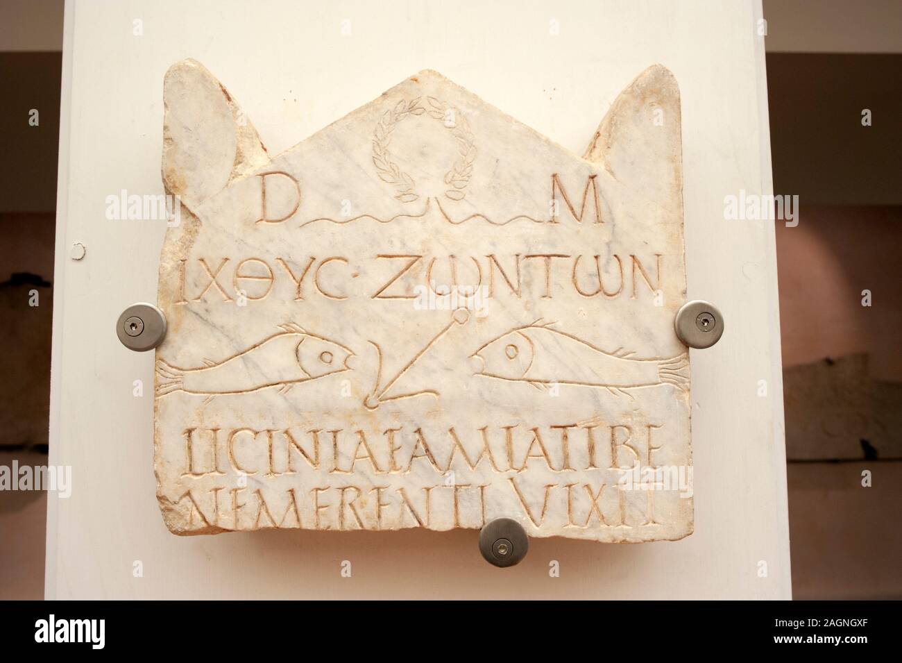 Italien, Rom, Diokletianbäder, römisches Nationalmuseum, Grabstele von Licinia Amias, die älteste christliche Inschrift in Rom (3. Jahrhundert n. Chr.) Stockfoto