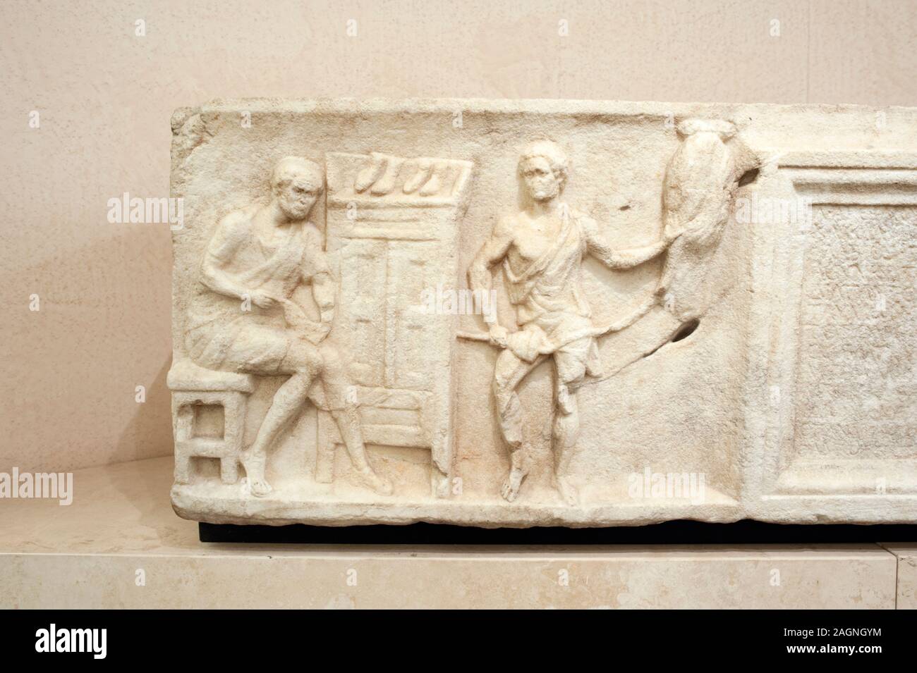 Italien, Rom, Terme di Diocleziano, Diocletian Bäder, Museo Nazionale Romano, National Roman Museum, Sarkophag von Titus Flavius Trophimas, Handwerker Stockfoto
