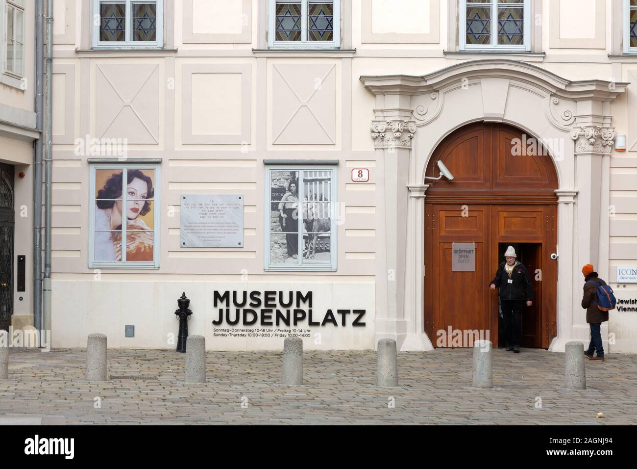 Museum Judenplatz - Außenansicht des Gedenkmuseums für die jüdischen Opfer  des Aurianischen Holocaust im 2. Weltkrieg, Judenplatz, Wien Österreich  Europa Stockfotografie - Alamy