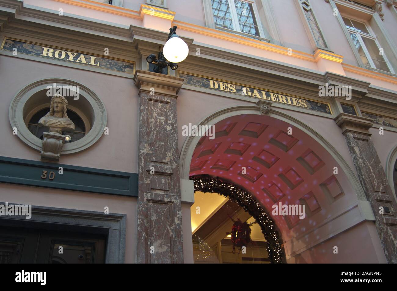 Royal Gallery of Saint Hubert, Einkaufspassage zu Weihnachten, Brüssel, Belgien Stockfoto