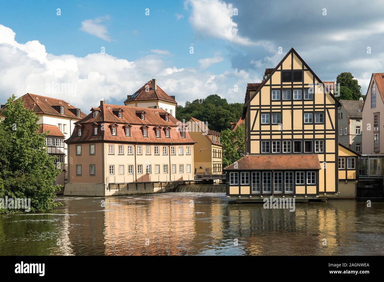 Bamberg, Deutschland - Juli 14, 2019; zwei alten Fachwerkhäusern im Zentrum der Stadt Bamberg, Deutschland Stockfoto