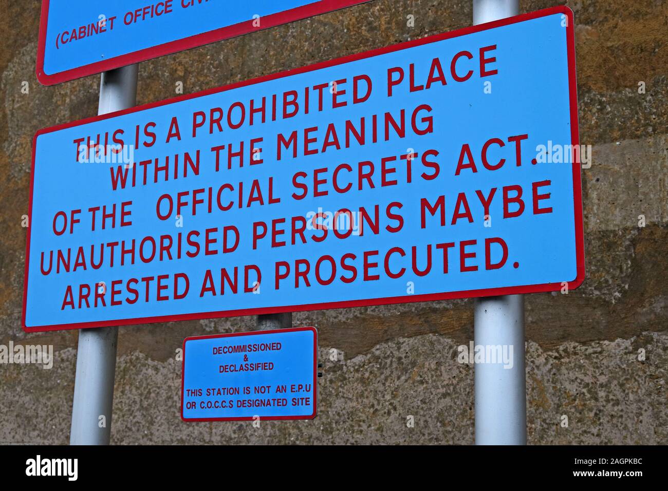 UK Britische Verteidigungsministerium Eigentum, verboten, offiziellen Geheimnisse handeln, MOD Zeichen Stockfoto