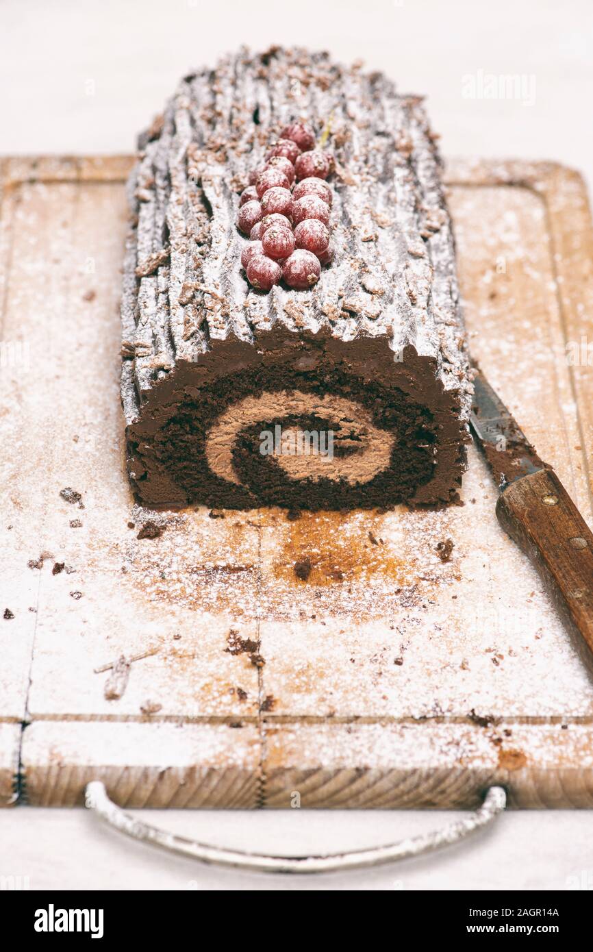 Hausgemachte Weihnachten Schokolade yule Log Stockfoto