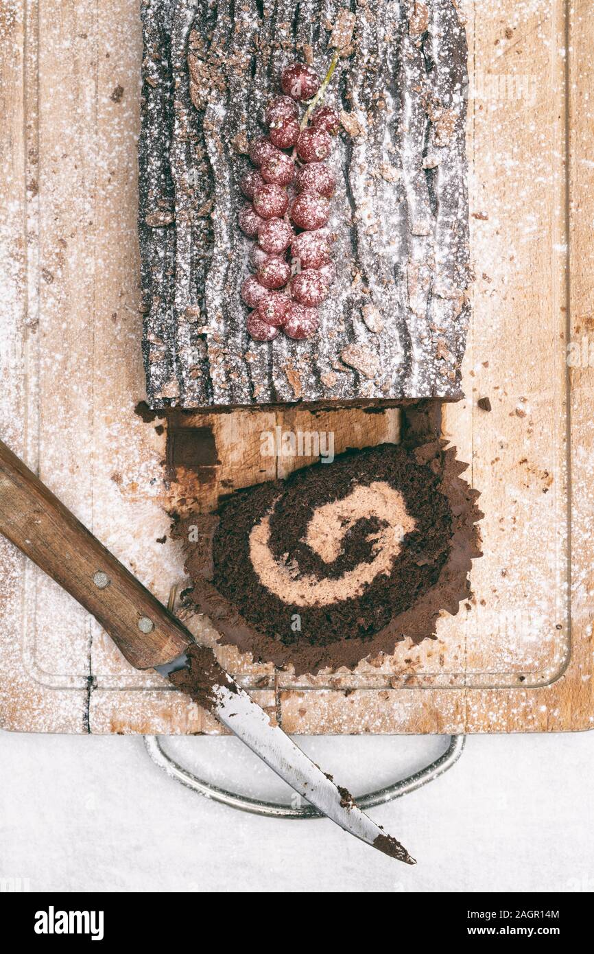 Hausgemachte Weihnachten Schokolade yule Log Stockfoto