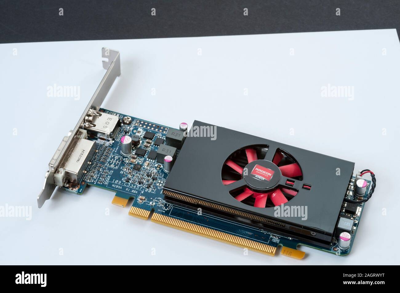 ATI Radeon 1 GB7570 16-pin-PCI-Grafikkarte. Stockfoto