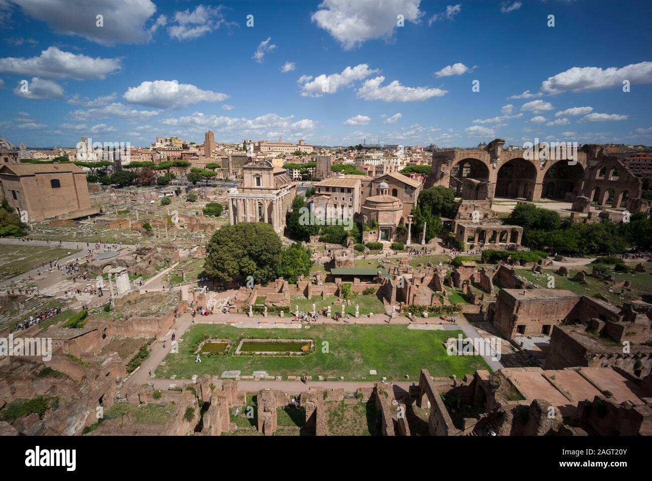 Rom. Italien. Blick auf das Forum Romanum (Forum Romanum/Foro Romano) vom Palatin. Stockfoto