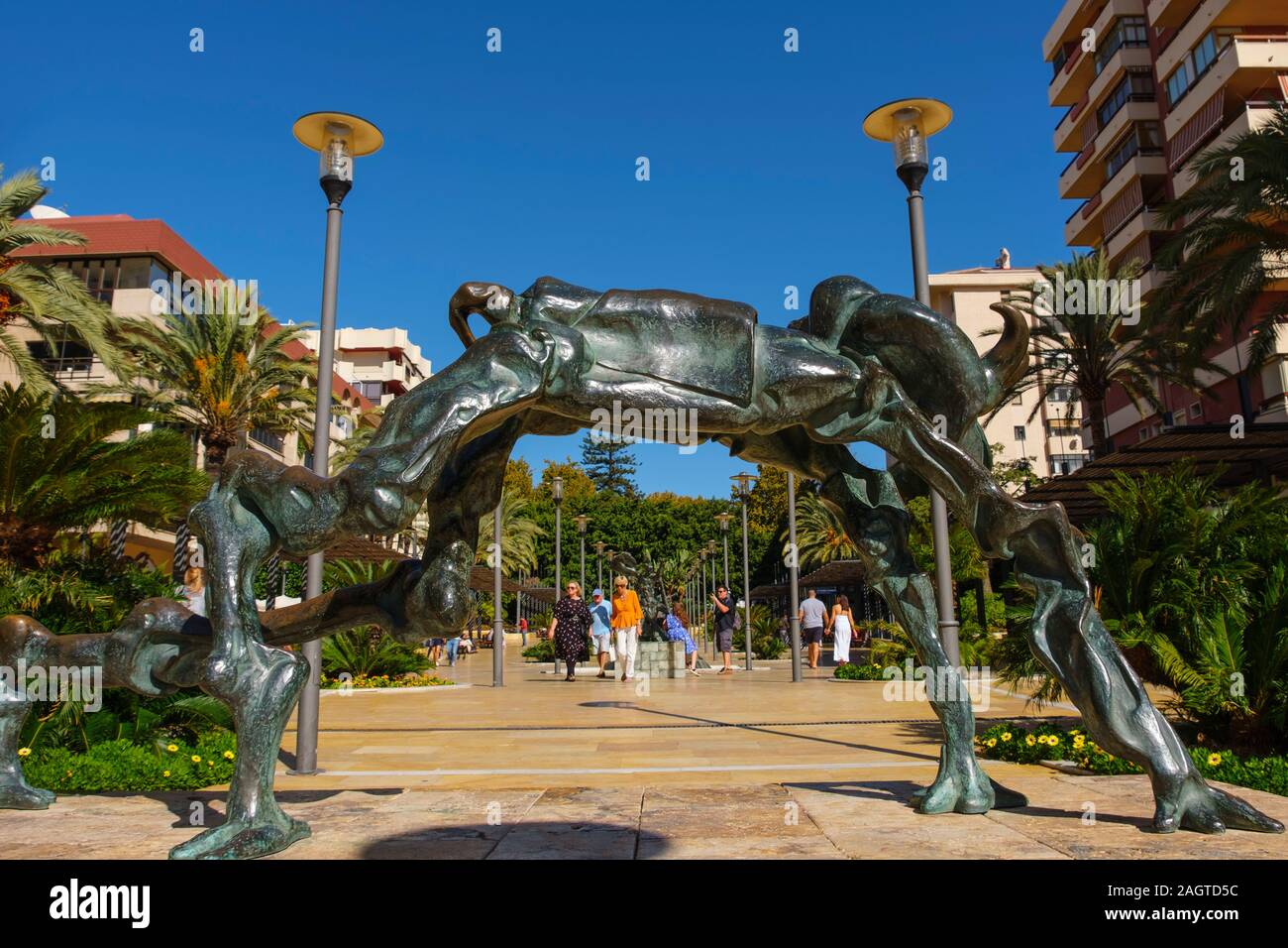 Dali moderne Kunst Skulptur, Avenida del Mar Marbella. Provinz Malaga an der Costa del Sol. Andalusien Süd Spanien, Europa Stockfoto