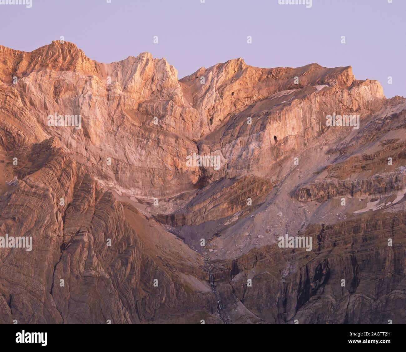 Alpen Glühen am Gavarnie Stockfoto