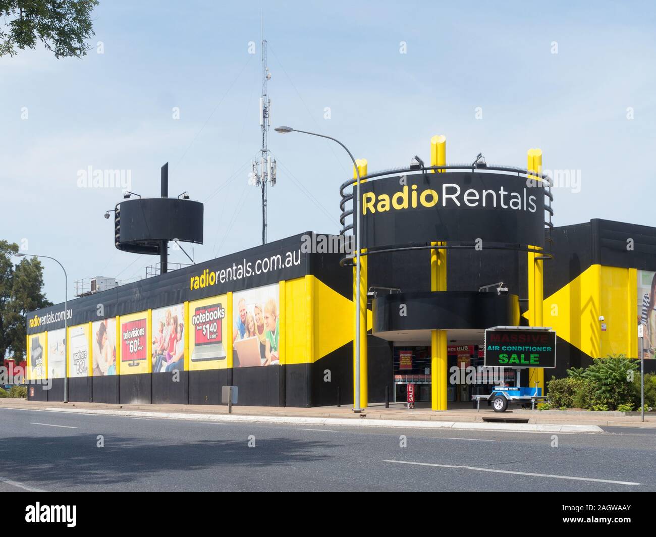 Außenansicht eines Radio rund Store in South Australia, Australien, das Kunden eine elektronische Geräte und Konsumgüter zu mieten. Stockfoto