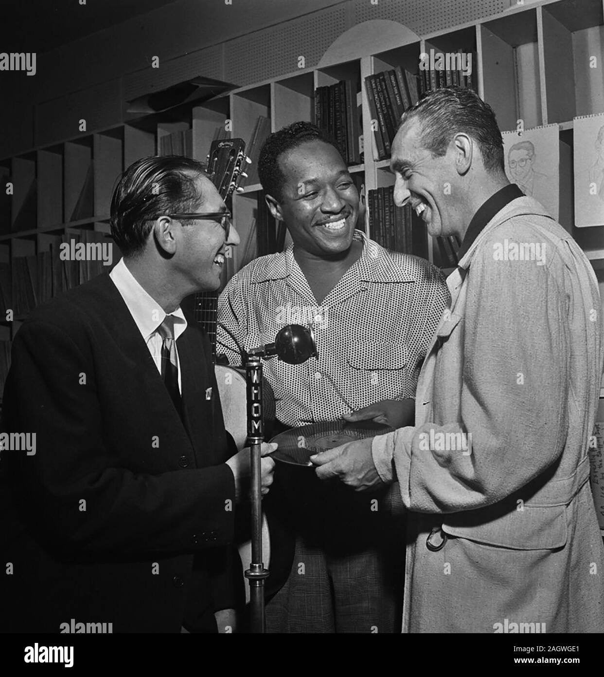 Portrait von Josh White und Symphony Sid, wem, New York, N.Y., zwischen 1946 und 1948 Stockfoto