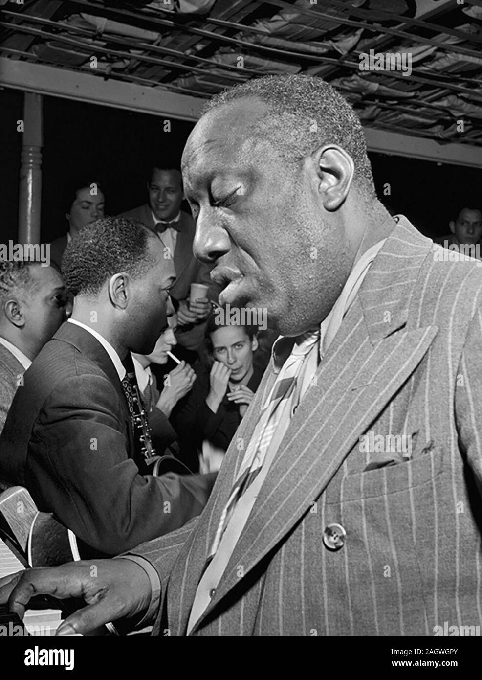 Portrait von James S. (James Preis) Johnson, Riverboat auf dem Hudson, N.Y., Ca. Juli 1947 Stockfoto