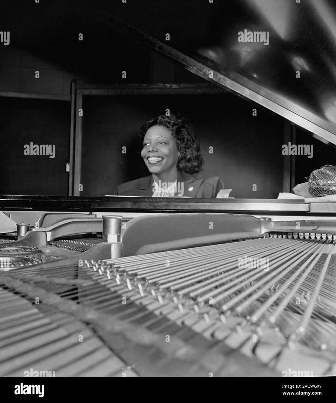 Portrait von Mary Lou Williams, CBS studio, New York, N.Y., Ca. Jan. 1947 Stockfoto