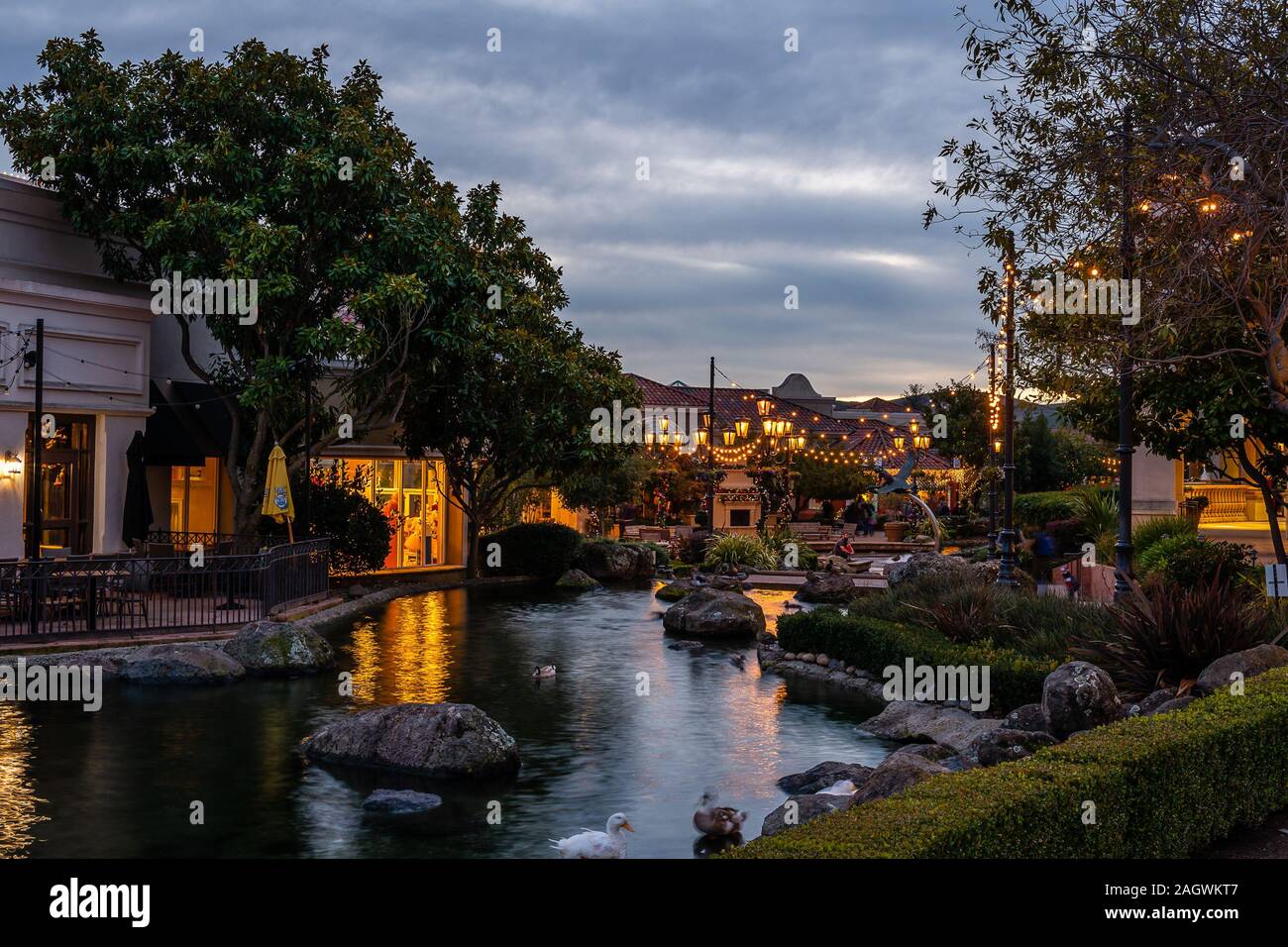 Blackhawk Plaza in der Dämmerung Stockfoto