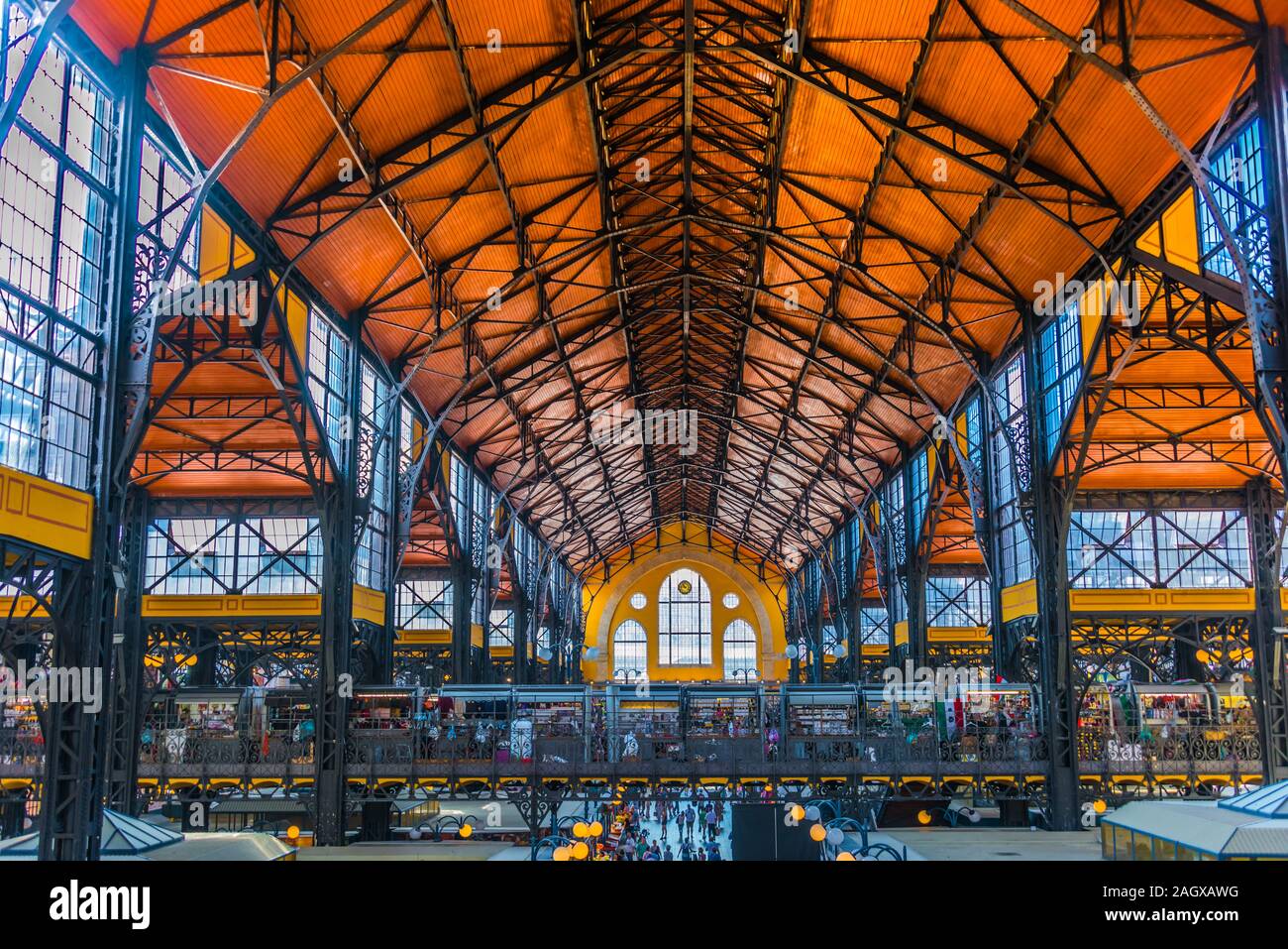 BUDAPEST, Ungarn - May 30, 2019: Große Markthalle oder die zentrale Markthalle in Budapest, Ungarn Stockfoto