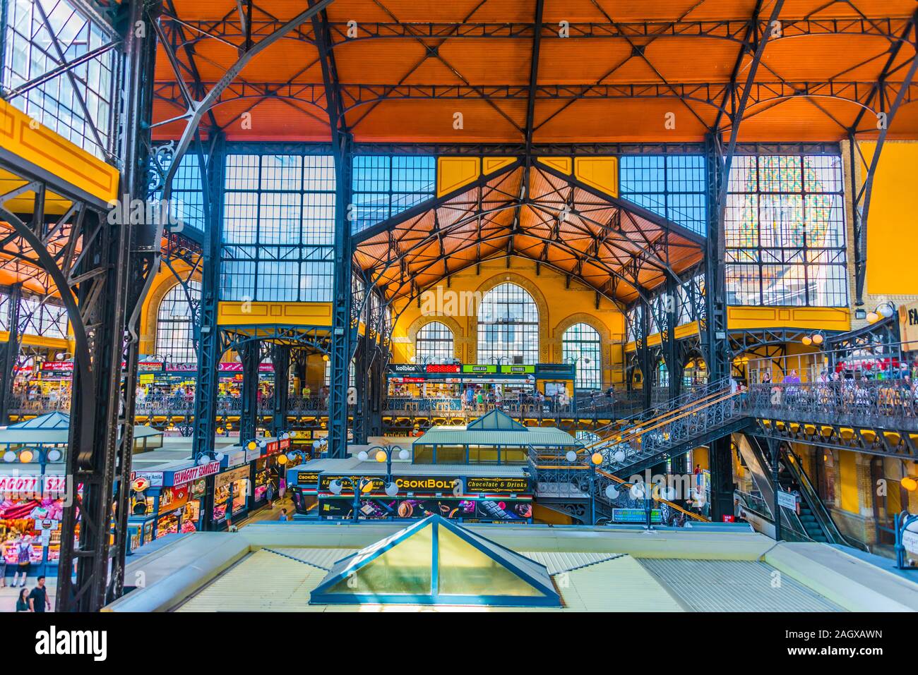 BUDAPEST, Ungarn - May 30, 2019: Große Markthalle oder die zentrale Markthalle in Budapest, Ungarn Stockfoto