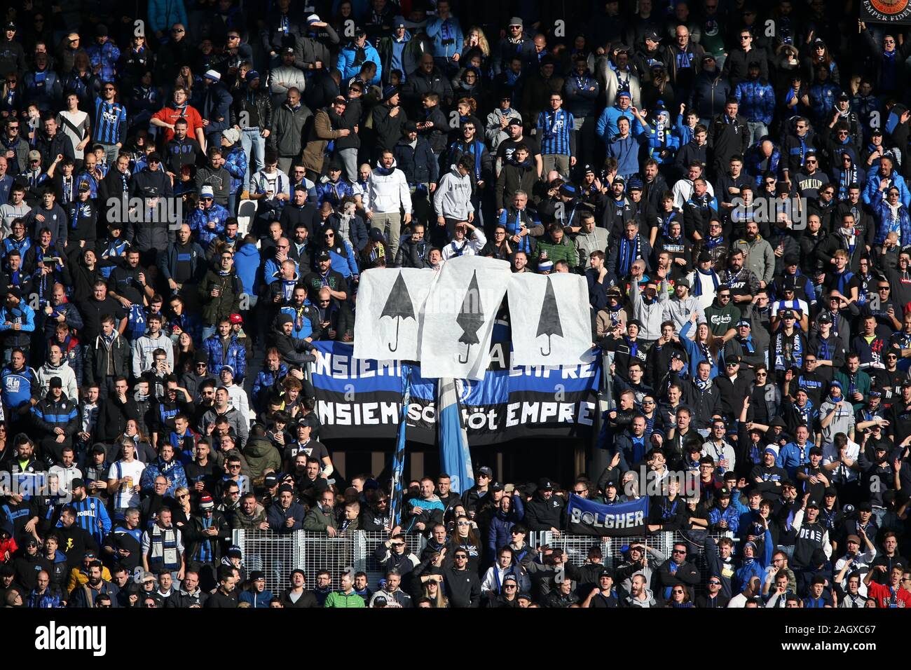 Bergamo, Italien. 22 Dez, 2019. Fans atalantaduring Atalanta gegen Mailand, italienische Fußball Serie A Männer Meisterschaft in Bergamo, Italien, 22. Dezember 2019 - LPS/Francesco Scaccianoce Credit: Francesco Scaccianoce/LPS/ZUMA Draht/Alamy leben Nachrichten Stockfoto