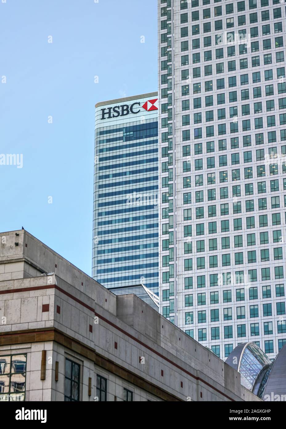 London, Großbritannien - 03 Februar, 2019: Welt Hauptsitz der HSBC Holdings plc bei 8 Canada Square, Canary Wharf. Es ist der 7. größte Bank weltweit Stockfoto