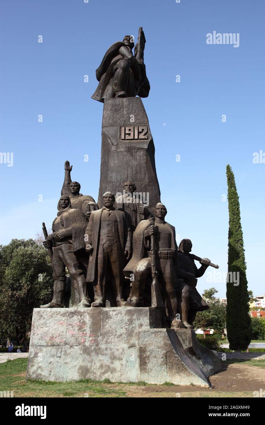 Independence Monument, eine imposante Bronze im sozialistischen realistischen Stil, in Vlora, Albanien Stockfoto