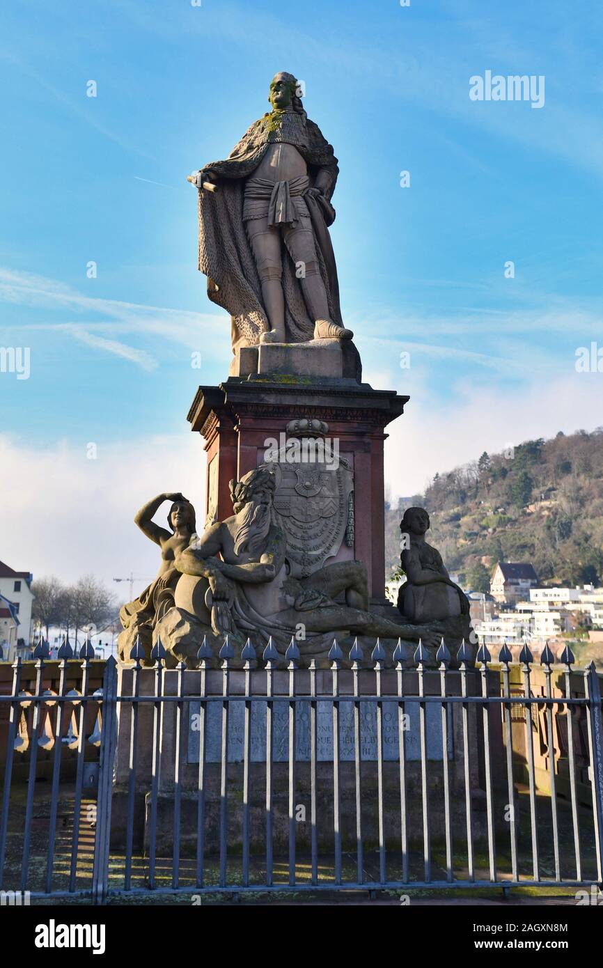 Heidelberg, Deutschland, Brücke Skulpturen des Kurfürsten Carl Theodor an Karl Theodor Brücke, auch bekannt als die Alte Brücke, genannt 'Alte Brücke' Stockfoto