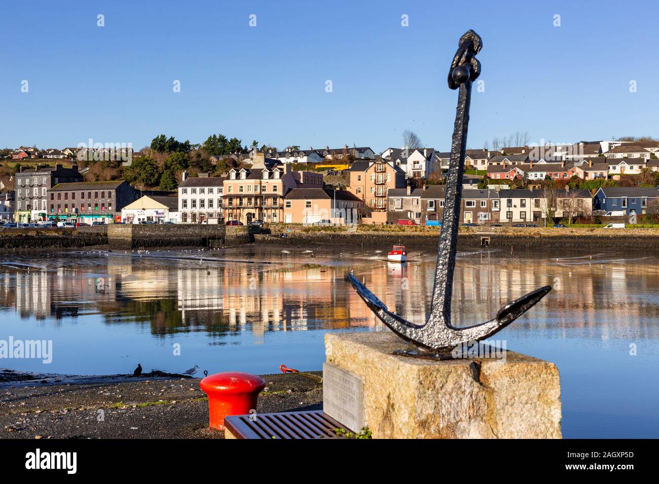 Anker im Hafen von Kinsale, County Cork, Irland Stockfoto
