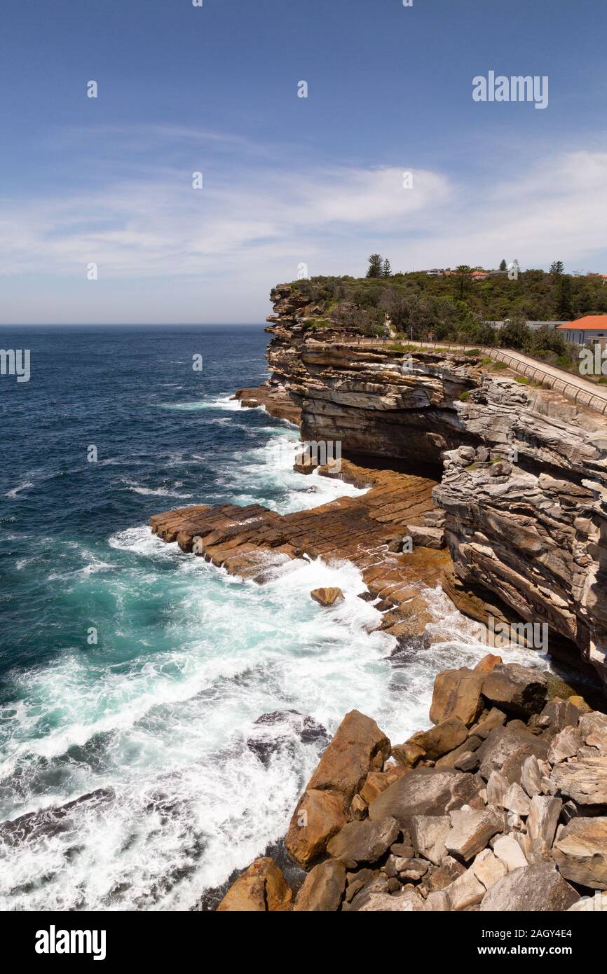 Sydney Küste; Signal Hill Park, Blick auf die Küste Landschaft von Signal Hill Park oder Signal Hill, Sydney, Australien Stockfoto