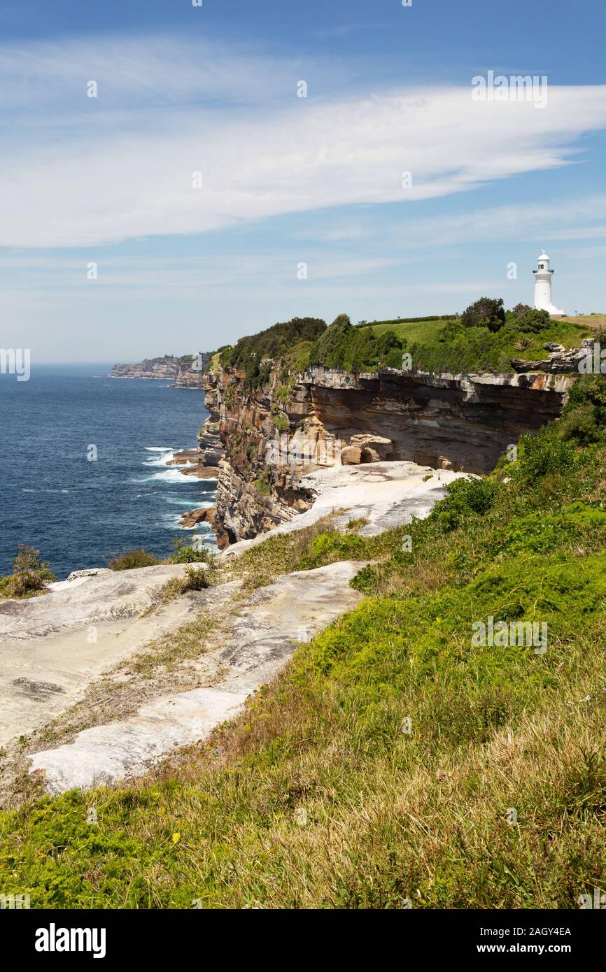 Sydney Sydney Landschaft; Küste; ein Blick auf die Küste von Sydney Signal Hill Park in Richtung Macquarie Lighthouse suchen, Sydney, Australien Stockfoto