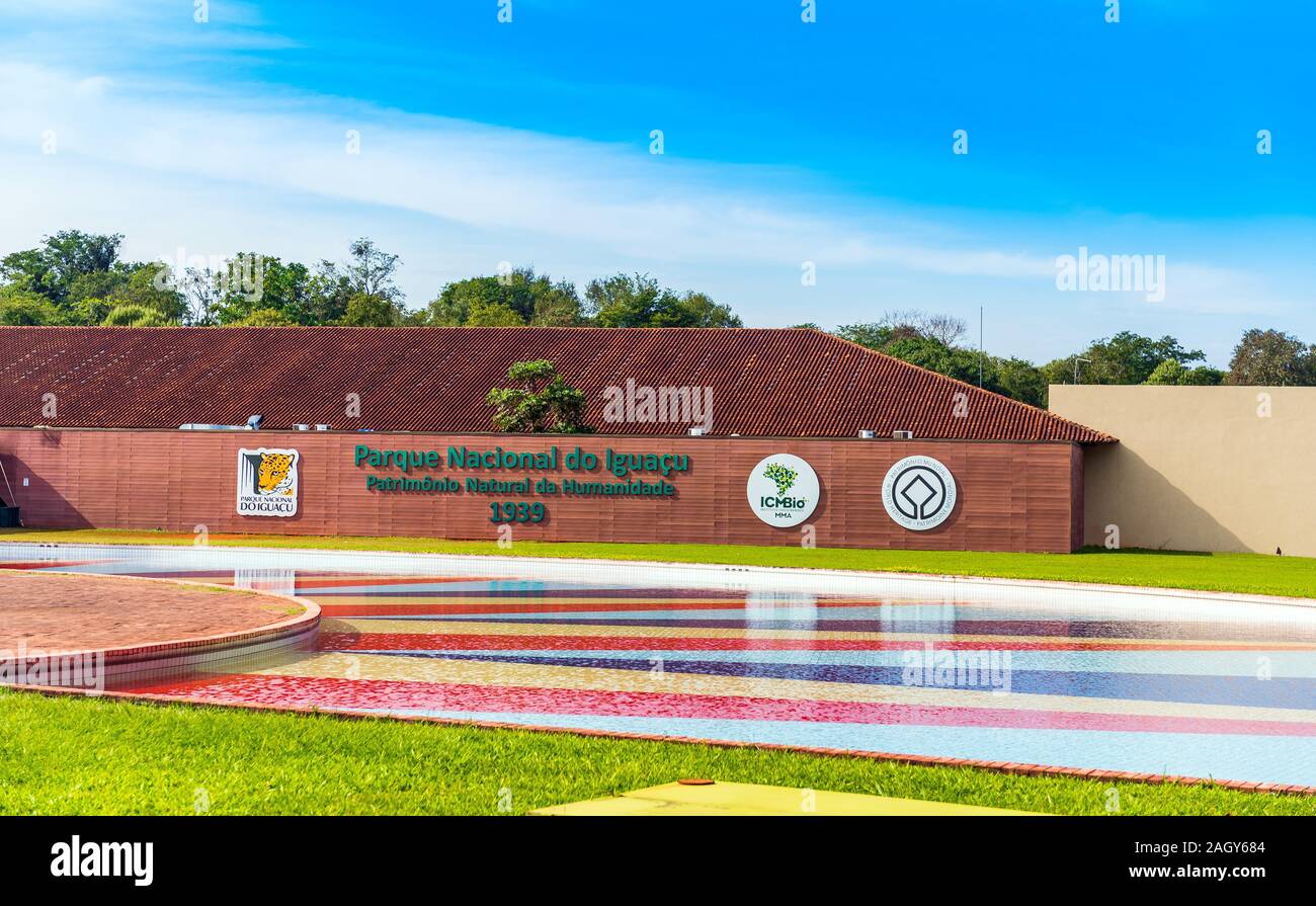 Brasilien, Argentinien - 22. JUNI 2019: Pool in der Iguazu Natur finden Stockfoto