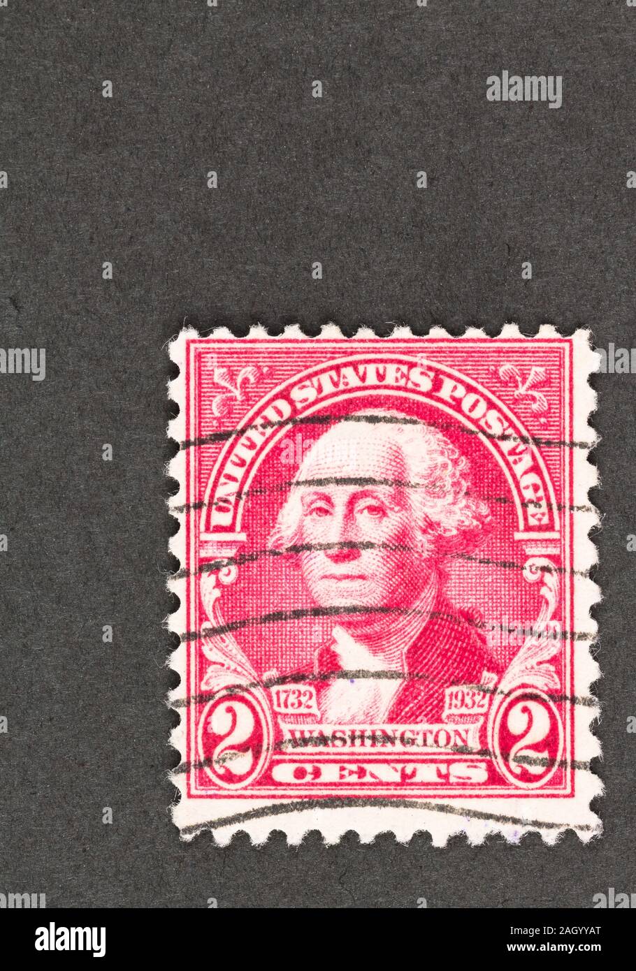 Amerikanische Briefmarke Zum 200. Jahrestag Der Geburt Des Ehemaligen  Präsidenten George Washington Auf Rot 2 Cent Briefmarke Von 1932  Stockfotografie - Alamy