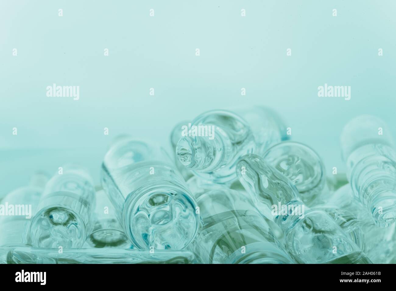 Glas medizinische Ampulle Durchstechflasche für die Injektion. Medizin