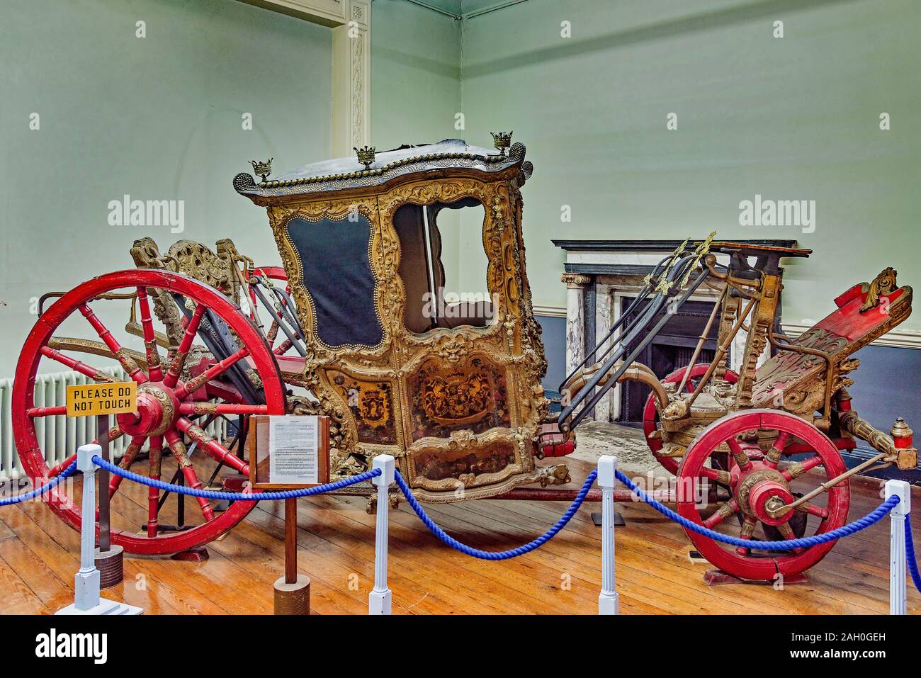 Der darnley Schlitten in der Bibliothek an Cobham Hall, Großbritannien Stockfoto