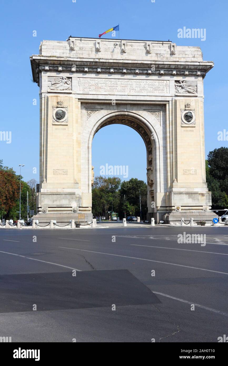 Arcul de Triumf-monumentaler Triumphbogen in Bukarest, Rumänien. Stockfoto