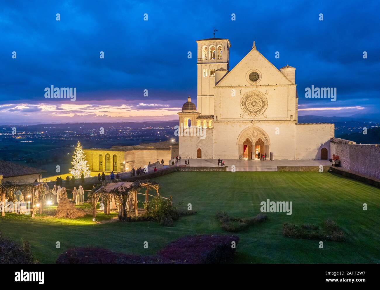 Assisi, Umbrien (Italien) - die tollen mittelalterlichen Stadt in der Region Umbrien, mit der berühmten Saint Francis Heiligtum, während der Weihnachtsferien. Stockfoto