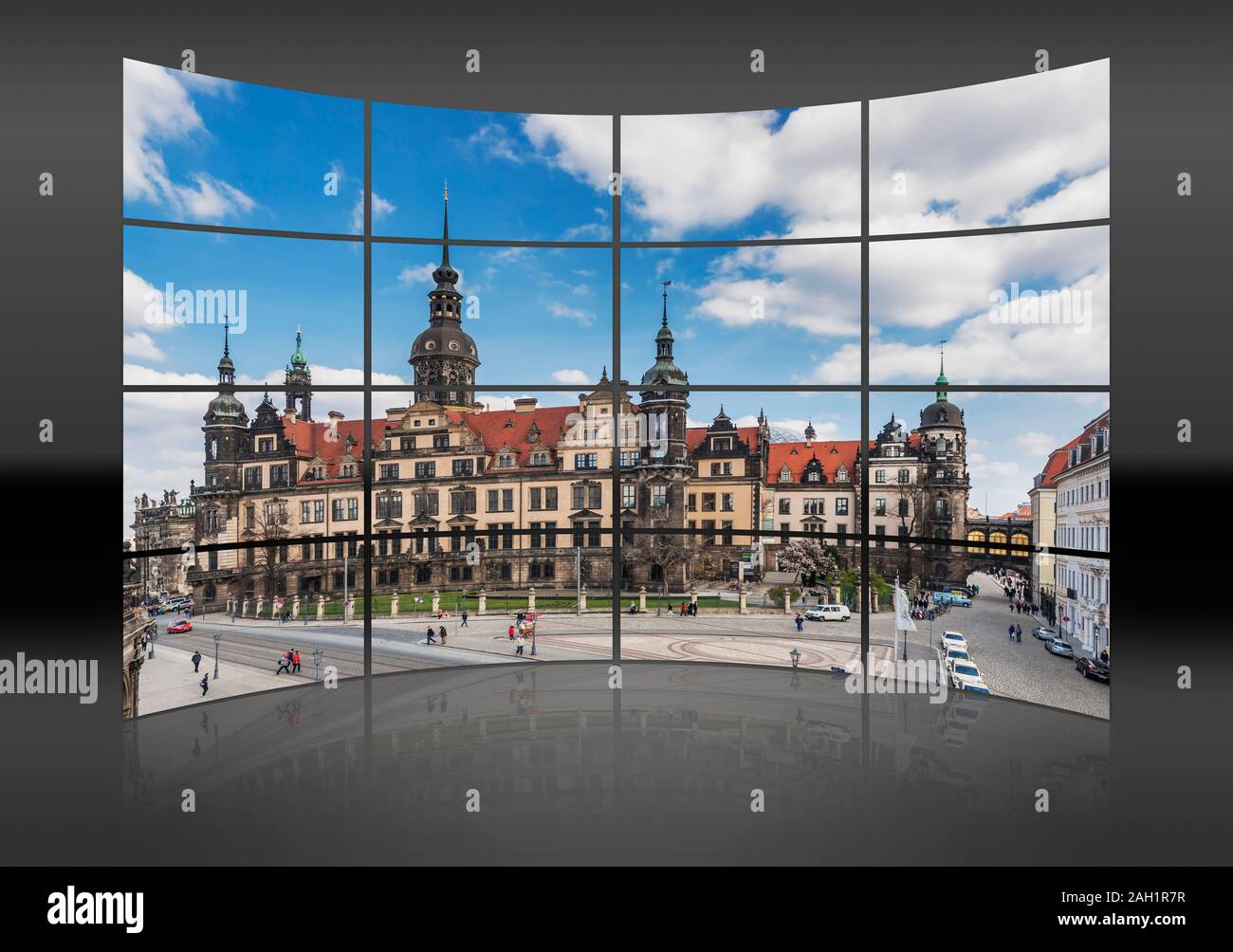 Eine gekrümmte Wand. 16 kleine Bilder geben ein ganzes Bild. Zu er Dresden Royal Palace, Dresden, Sachsen, Deutschland, Europa Stockfoto