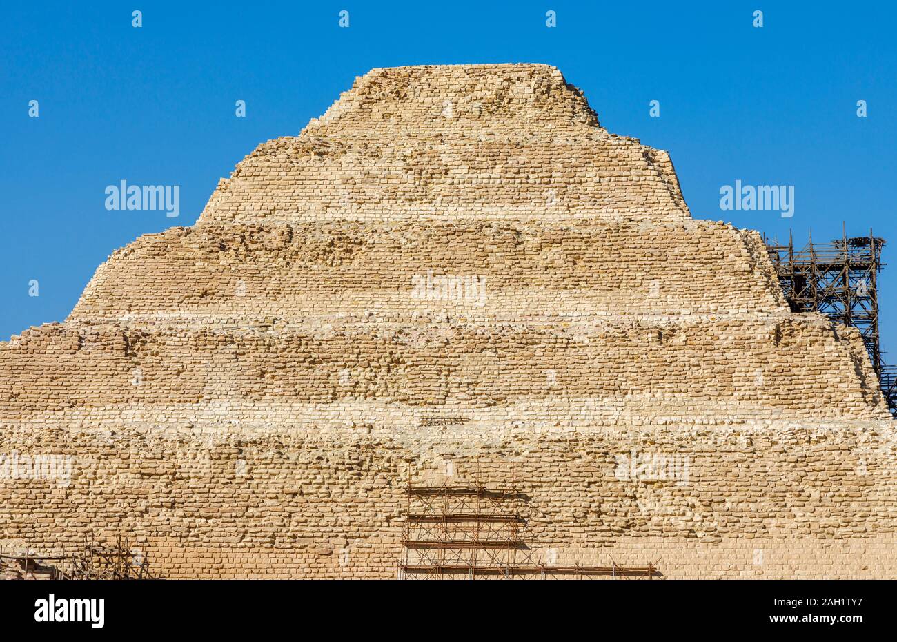 Der berühmten Stufenpyramide des Djoser in Sakkara (oder Sakkara), einer alten Grabstätte, die nekropole Für die altägyptische Hauptstadt, Memphis, Ägypten Stockfoto