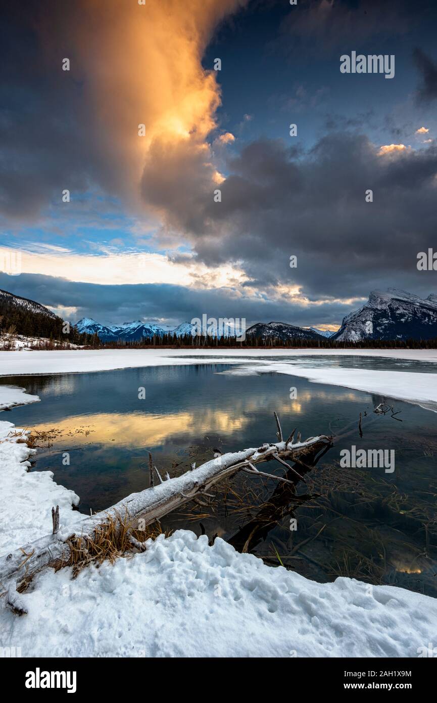CAN 02 Vermillon Seen im Winter, Banff, Alberta, Kanada Stockfoto