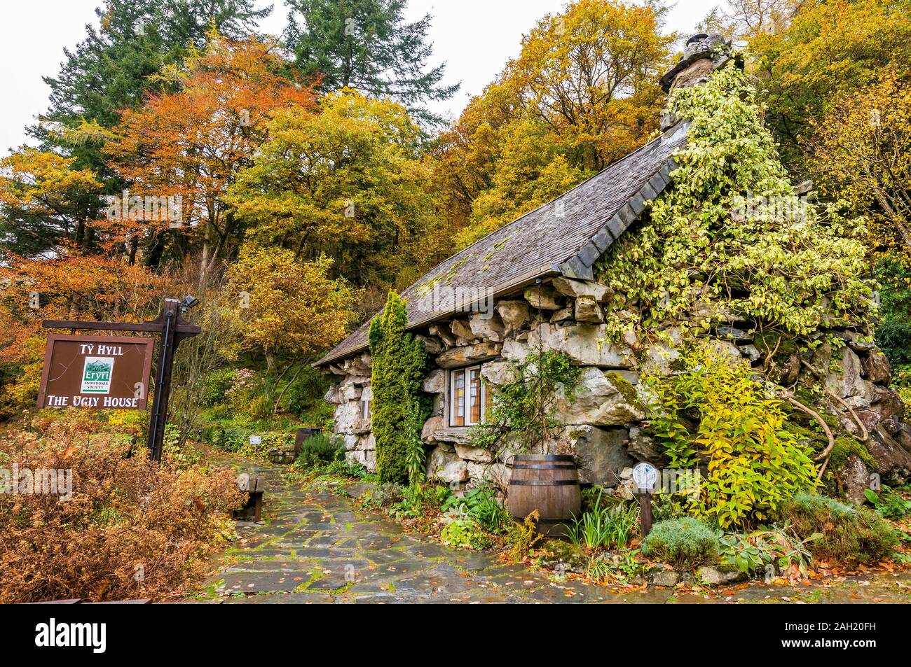 Ty Hyll das hässliche Haus Betws y Coed Snowdonia National Park in Nordwales Gwynedd GROSSBRITANNIEN GROSSBRITANNIEN Stockfoto