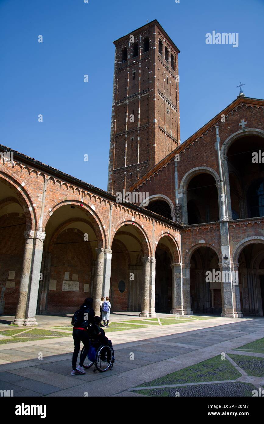 Mailand, Italien, 17. April 2019: Die Basilika von Sant'Ambrogio Stockfoto