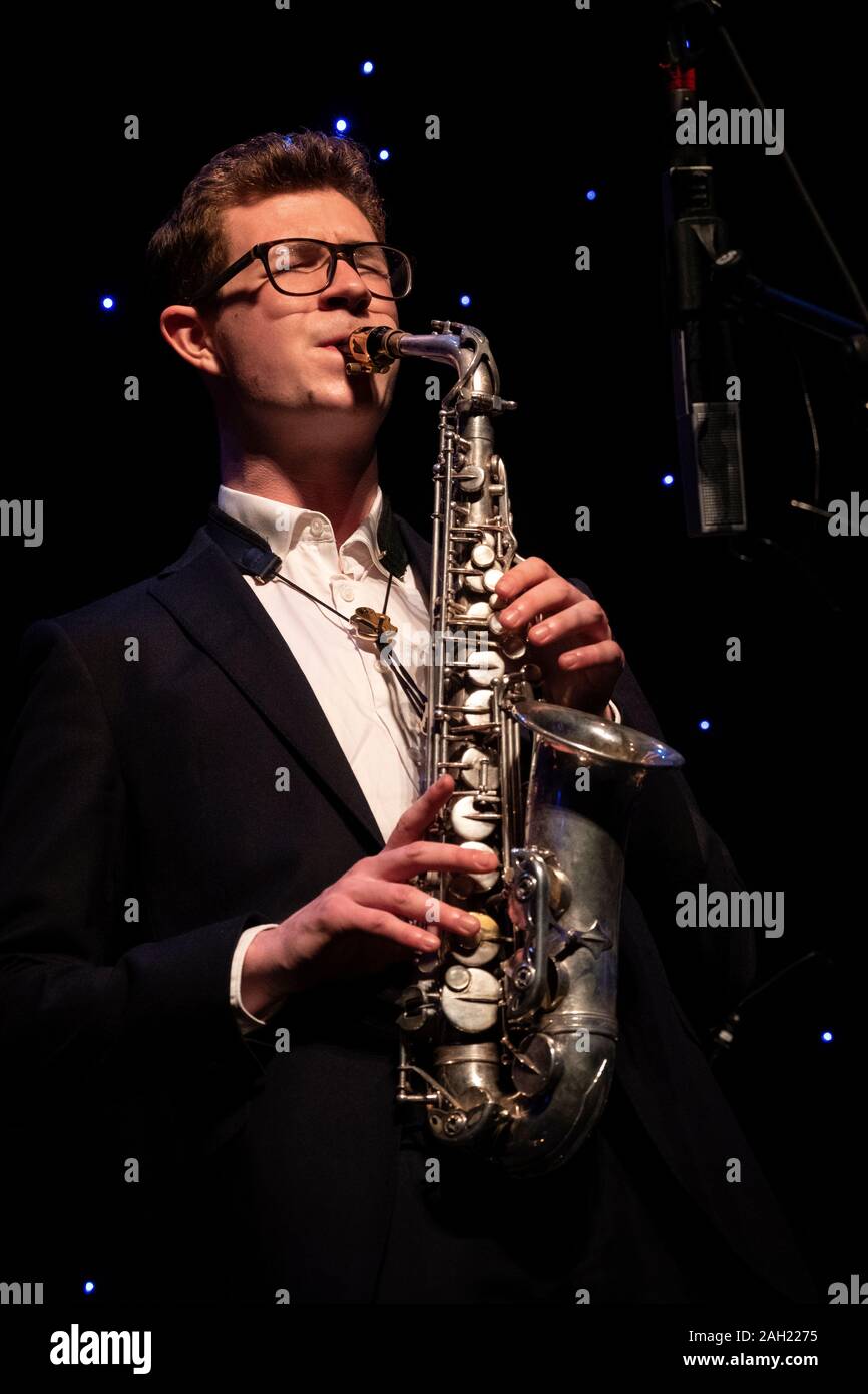 Sean Payne spielt alto sax mit Clark Tracey Quintett, Scarborough Jazz Festival 2019 Stockfoto