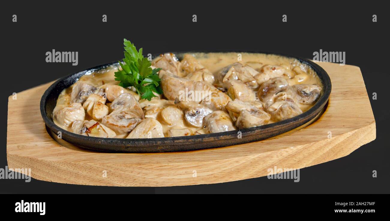 Geschmorte pilze -Fotos und -Bildmaterial in hoher Auflösung – Alamy