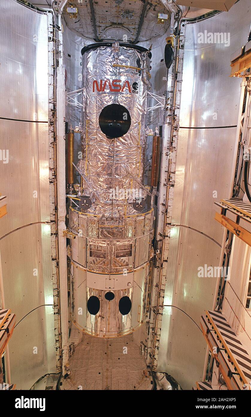 Space shuttle cargo bay Fotos und Bildmaterial in hoher Auflösung Alamy