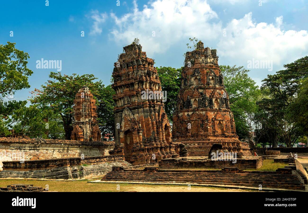 Ayutthaya, Thailand viele Touristen aus der ganzen Welt in Wat chaiwattanaram, Thailand Grand Palace. Ayutthaya berühmten Sightseeing Ort Stockfoto