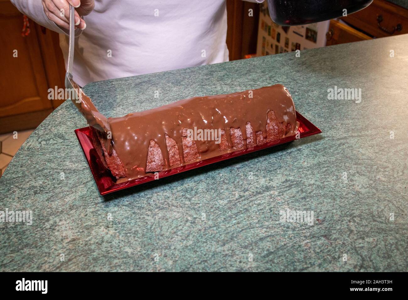 Hausgemachte Schokolade mit Ganache, Großbritannien Stockfoto