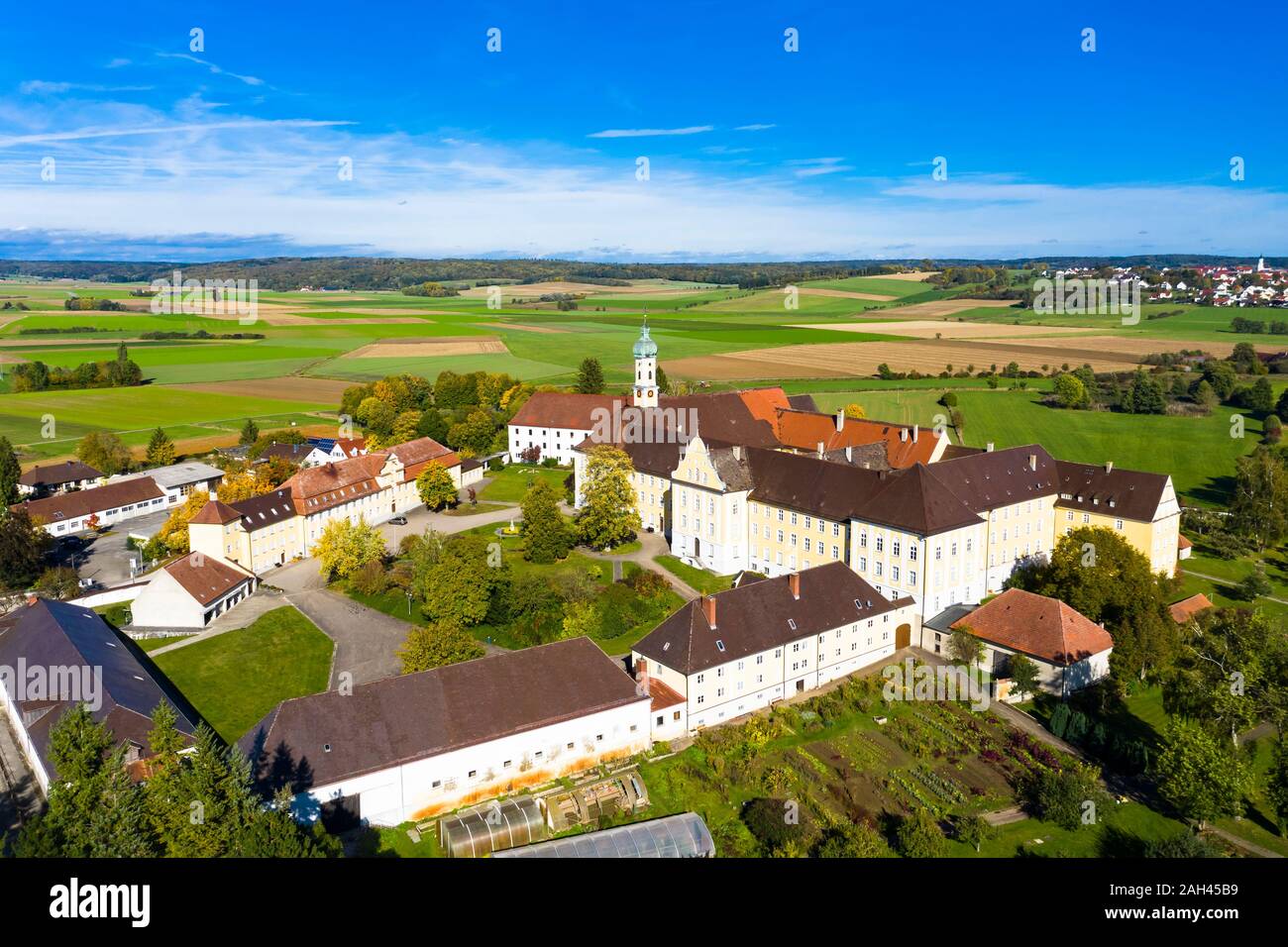Deutschland, Bayern, Augsburg, Luftaufnahme von Modingen Kloster Stockfoto
