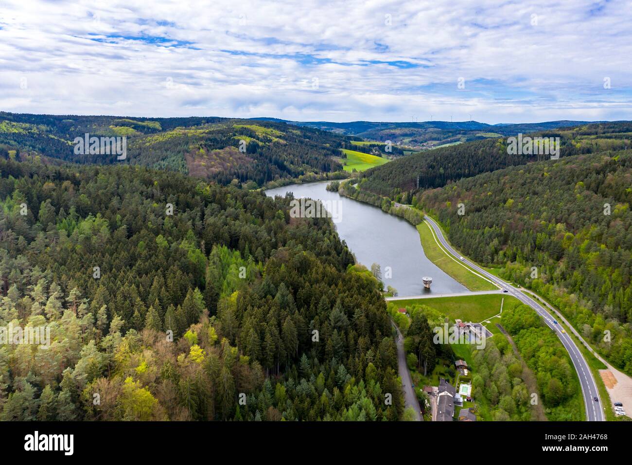 Deutschland, Hessen, Erbach, malerischen Blick von Marbach Stausee in Himbachel Tal Stockfoto