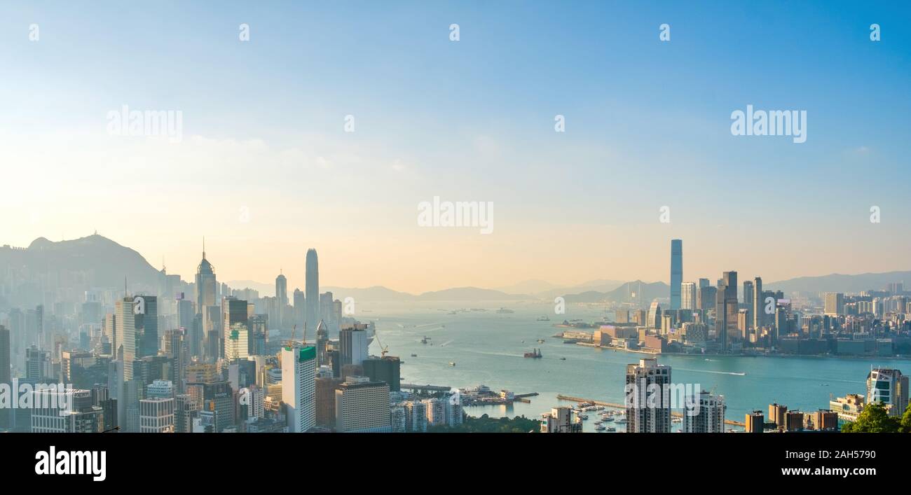 HongKong, China - November 2019: Skyscraper City Skyline, Antenne von Hong Kong City Stockfoto