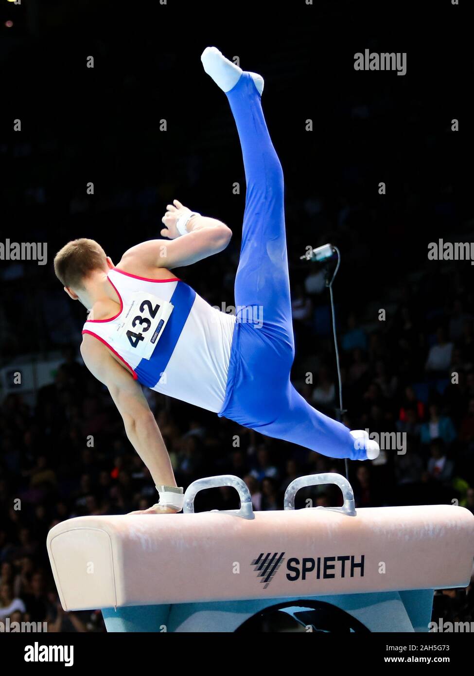 Stettin, Polen, 13. April 2019: Russische Athleten Vladislav Poliashov konkurriert auf dem Pferd während der künstlerischen Gymnastik Meisterschaften Stockfoto